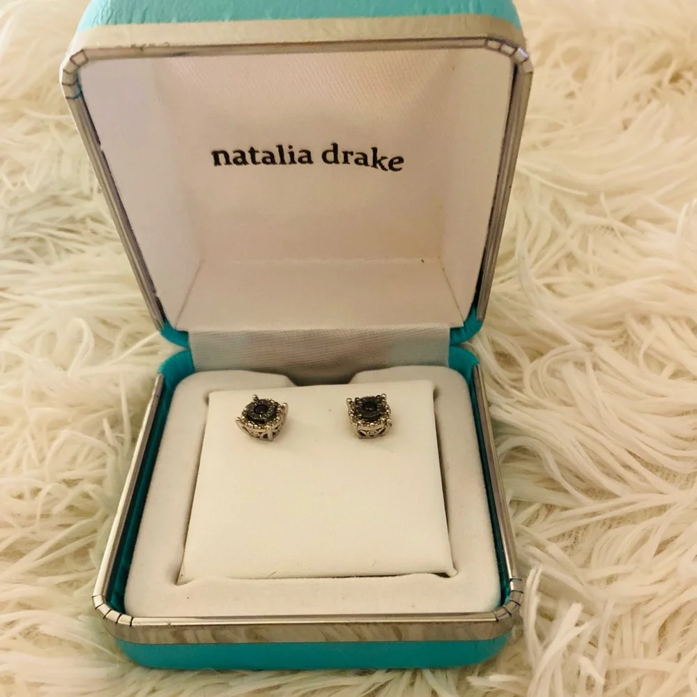 Natalia Drake -diamond -studs, GUC, black diamonds - Picture 5 of 16